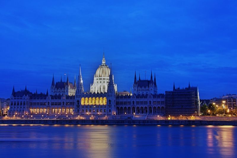 Parlament bei Nacht