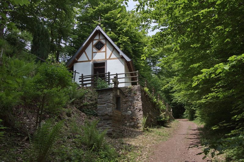 Kreuzweg zum Calmont